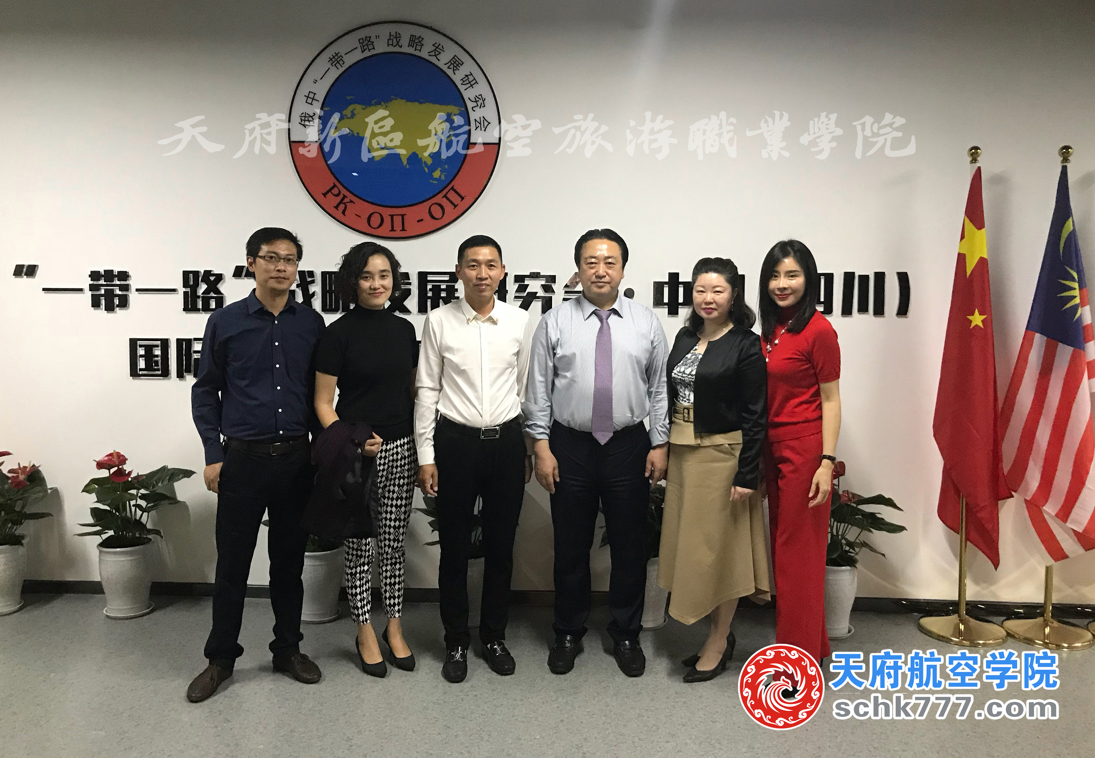 辜院會見俄中一帶一路戰(zhàn)略發(fā)展研究會主席，杰出華僑陳志剛主席 (1)_副本.jpg